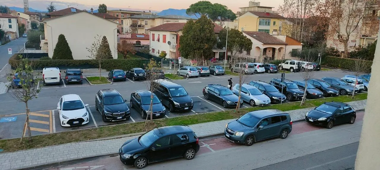 Διαμέρισμα Lovely Lucca Free Parking